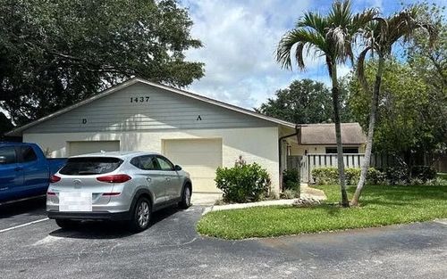 21a-1437 Captains Walk, Fort Pierce, FL, 34950-6923 | Card Image