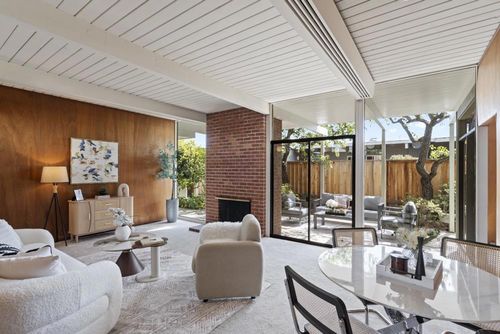 675 Edna Way, San Mateo, CA, 94402-2607 | Card Image