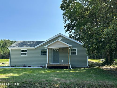 196 Waters Rd, Jacksonville, NC, 28546-9717 | Card Image