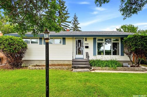7208-7208 Dewdney Ave, Regina, SK, S4T1E6 | Card Image