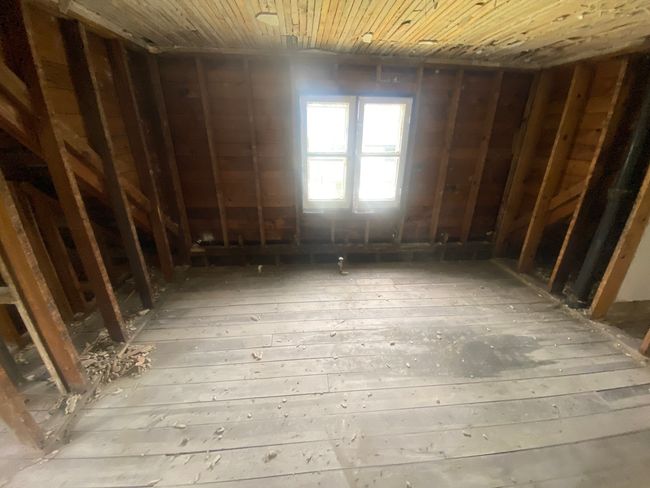 1306 Magnolia St, House other with 3 bedrooms, 2 bathrooms and 1 parking in Rockford IL | Image 7