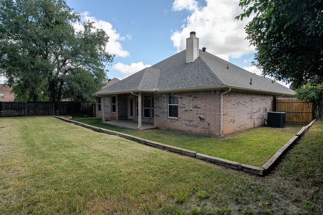 Rear view of house | Image 38