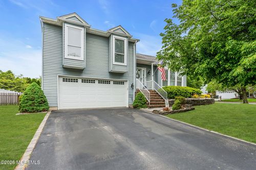 26 Sweet Gum Rd, Howell, NJ, 07731-2936 | Card Image