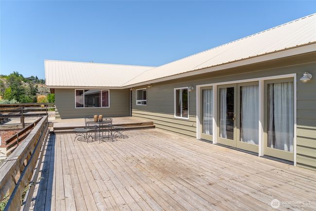 3613 Mcmullan Rd, Home with 3 bedrooms, 3 bathrooms and 6 parking in Wenatchee WA | Image 13
