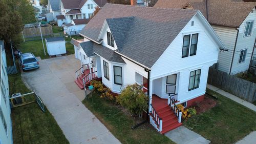 2218 Jefferson St, Two Rivers, WI, 54241-2206 | Card Image