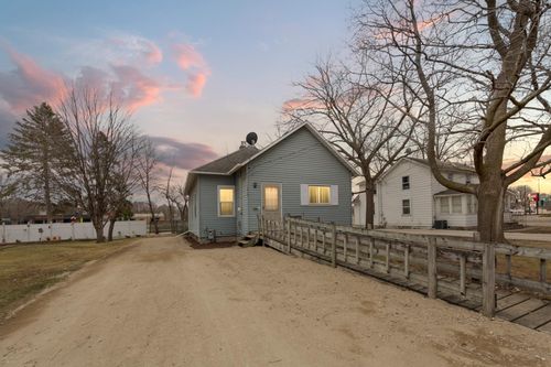 1319 George L St, Faribault, MN, 55021-4713 | Card Image