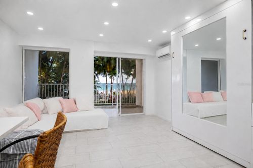 105-4633 Ave Isla Verde, Carolina, PR, 00979-5301 | Card Image