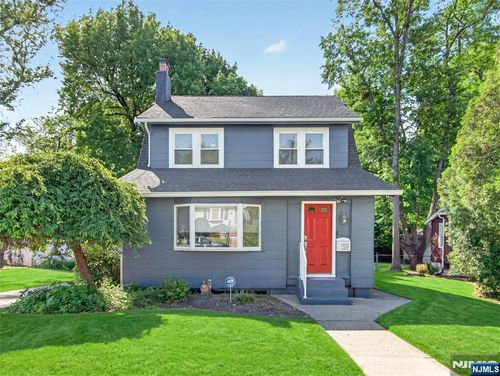 1134 Julia St, Teaneck, NJ, 07666-4831 | Card Image