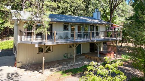 10655 Piper Ln, Nevada City, CA, 95959-9403 | Card Image
