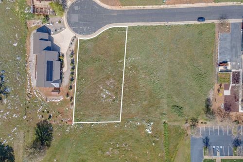 566 Friendly Court, Murphys, CA, 95247 | Card Image