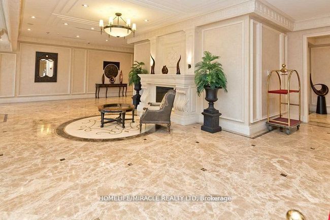 412 - 9235 Jane St, Condo with 2 bedrooms, 2 bathrooms and 1 parking in Vaughan ON | Image 5