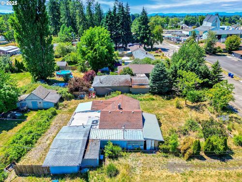 592 Hazel St, Jefferson, OR, 97352-9249 | Card Image