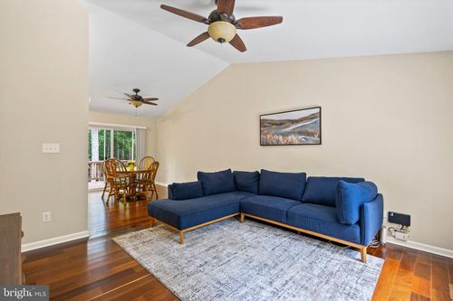 8394 Cobb Rd, Manassas, VA, 20112-5338 | Card Image