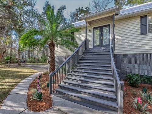 426 River Plantation Rd, Crawfordville, FL, 32327-1507 | Card Image