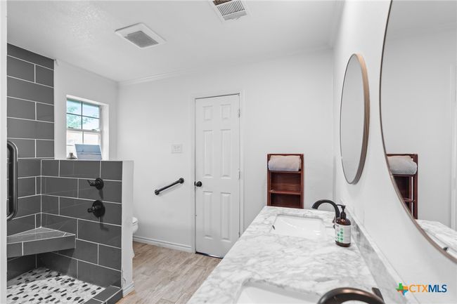 411 Wade Rd, House other with 4 bedrooms, 2 bathrooms and null parking in Eddy TX | Image 31