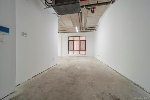 m1-124 Queens Blvd, Kew Gardens, NY, 11415 | Card Image