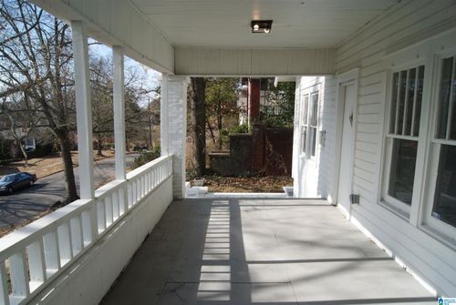 716 8th Ct W, BIRMINGHAM, AL, 35204-3524 | Card Image