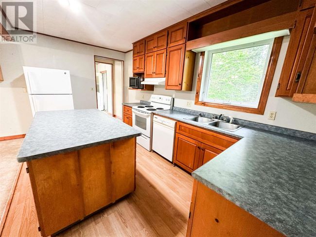 25 Forestry Rd, Home with 2 bedrooms, 1 bathrooms and null parking in Red Lake ON | Image 8