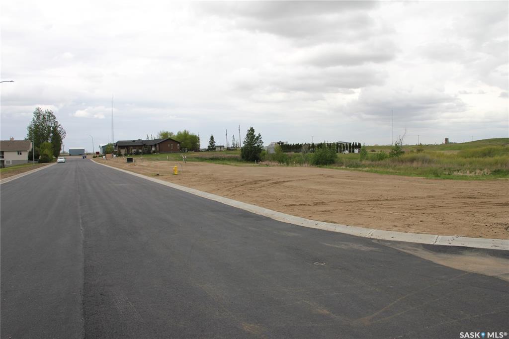 Land in Pilot Butte 5