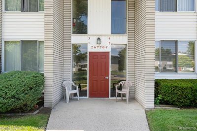 UNIT-1 - 26770 Joy Road, Condo with 2 bedrooms, 1 bathrooms and null parking in Redford Twp MI | Image 2