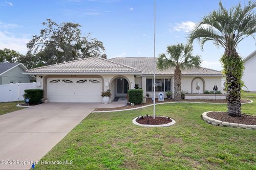 8158 Winding Oak Ln, SPRING HILL, FL, 34606-6933 | Card Image