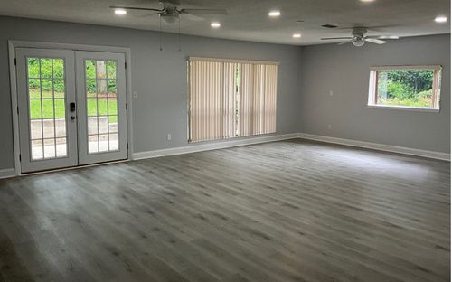 215 Nw Fairway Hills Gln, Lake City, FL, 32055-7273 | Card Image