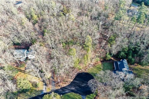 26 Ridgewood Rd, Avon, CT, 06001-2414 | Card Image