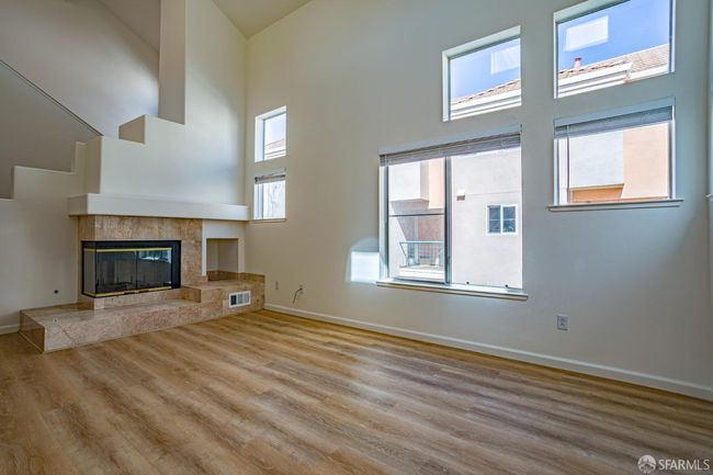 APT-1 - 981 Asilomar Ter, Townhouse with 2 bedrooms, 3 bathrooms and 2 parking in Sunnyvale CA | Image 13