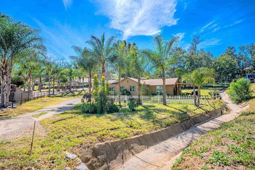 11977 Demi Lee Ln, Lakeside, CA, 92040-1408 | Card Image