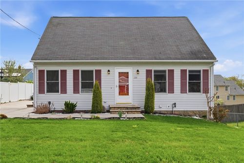 126 Lilac Ave, Woonsocket, RI, 02895-6029 | Card Image