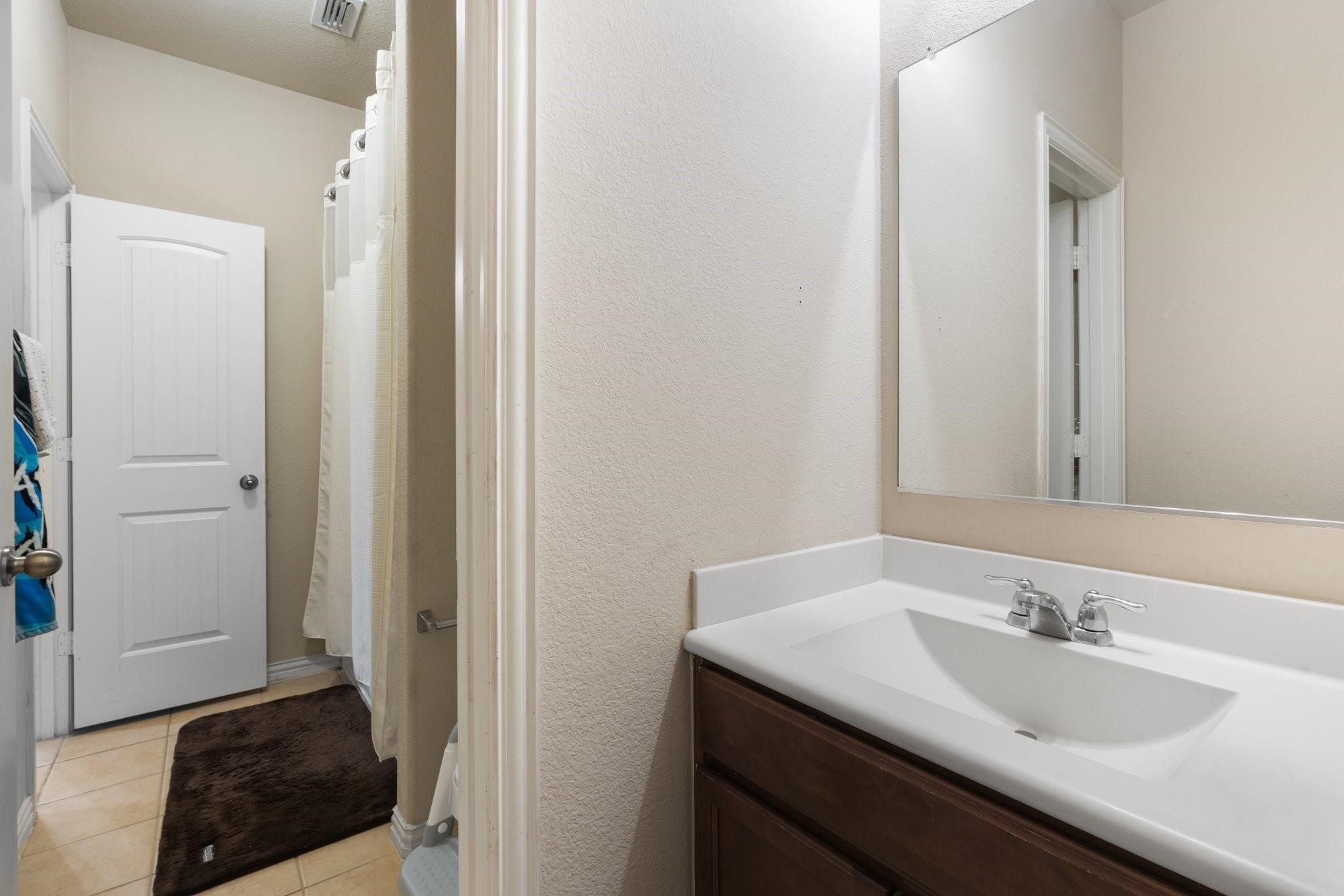 Residential in Crowley 3