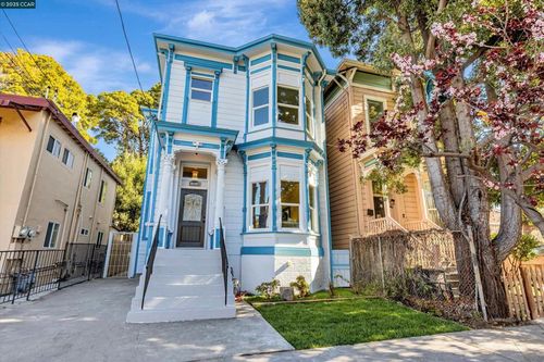 1514 9th St, Oakland, CA, 94607-4702 | Card Image