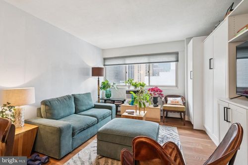 unit-1504-2101 Chestnut St, PHILADELPHIA, PA, 19103-3138 | Card Image