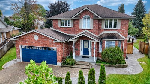 32 Elsley Crt, Guelph, ON, N1C1C8 | Card Image