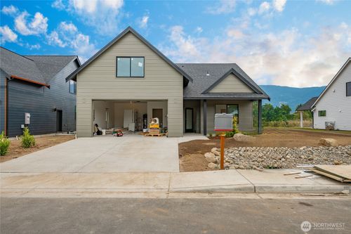 714 E 5th Street, Nooksack, WA, 98276 | Card Image