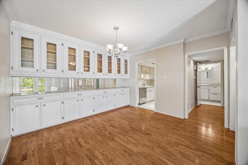 204-2238 S Piney Point Rd, Houston, TX, 77063-1433 | Card Image
