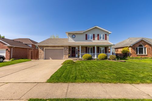 154 Michael Dr, Welland, ON, L3C7B7 | Card Image