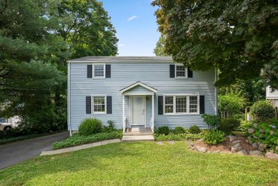 Charming 3-4 BR updated colonial in convenient Brookside location | Image 1