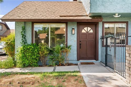 4490 Del Oro Dr, Las Vegas, NV, 89102-7340 | Card Image