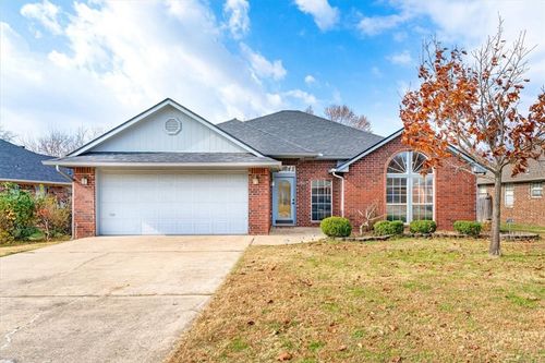 810 S 26th St, Rogers, AR, 72758 | Card Image