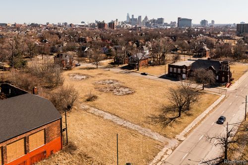 1738 Lysander St, Detroit, MI, 48208-2717 | Card Image