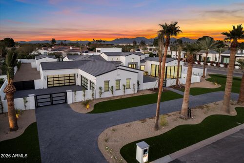 6821 E Valley Vista Ln, Paradise Valley, AZ, 85253-5348 | Card Image