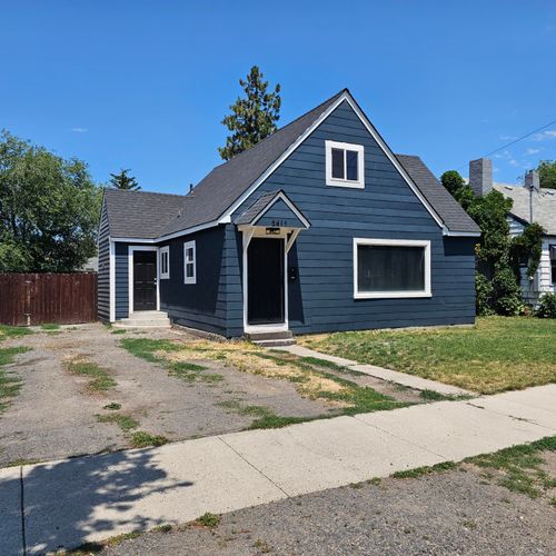 2311 Darrow Ave, Klamath Falls, OR, 97601-3527 | Card Image