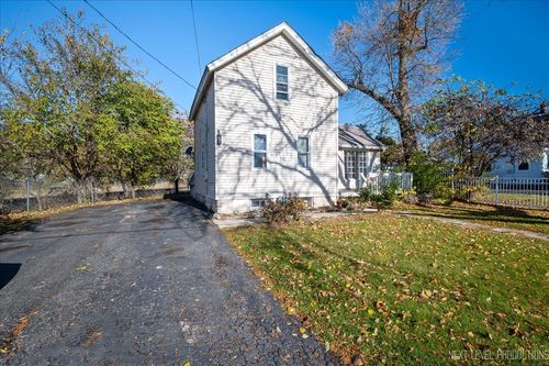 253 Church St, West Chicago, IL, 60185-2705 | Card Image