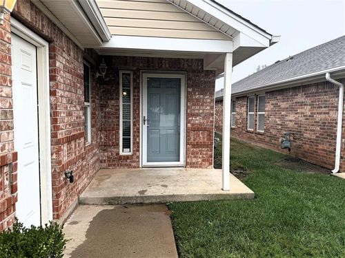 2056 24th Ave Se, Norman, OK, 73071-1031 | Card Image