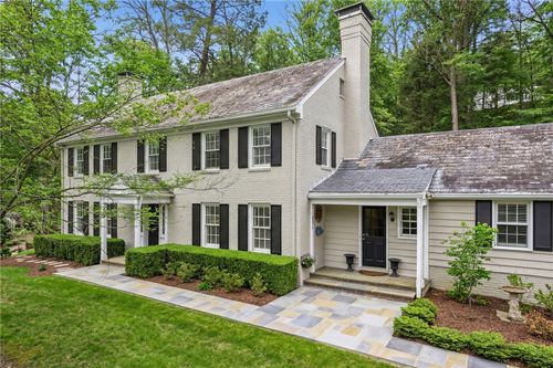 661 Canterbury Ln, Sewickley, PA, 15143-1222 | Card Image