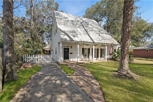 540 Michigan Ave, Slidell, LA, 70458-2828 | Card Image