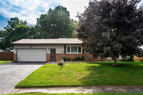 74 Tarwood Dr, Gates, NY, 14606-5741 | Card Image