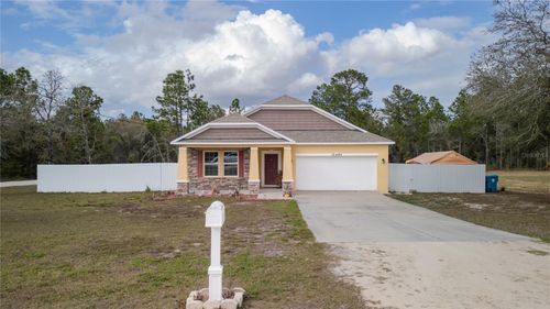 13485 Resort Ave, Weeki Wachee, FL, 34614-3633 | Card Image
