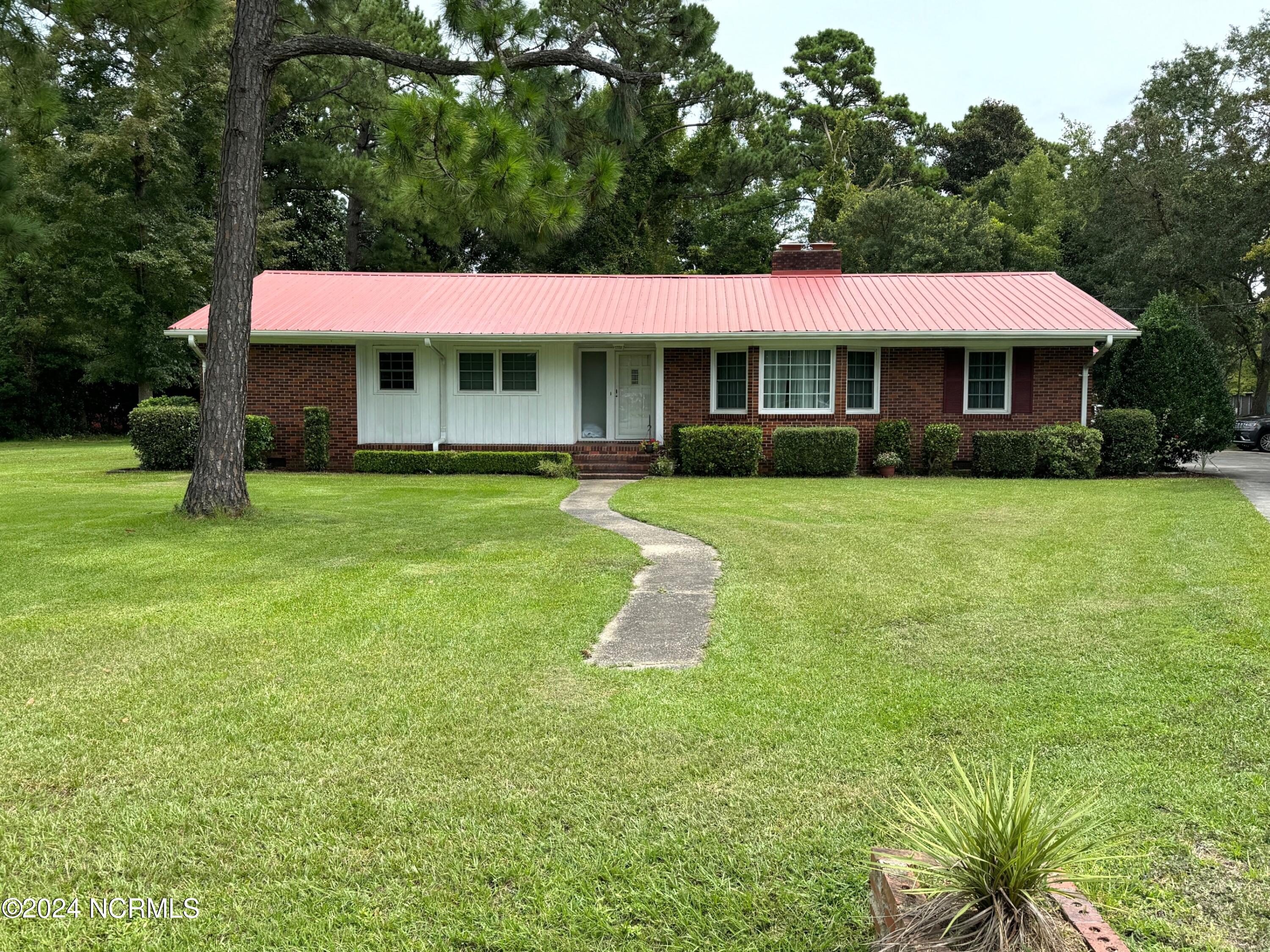 Halifax Rd, Wilmington, NC 28403